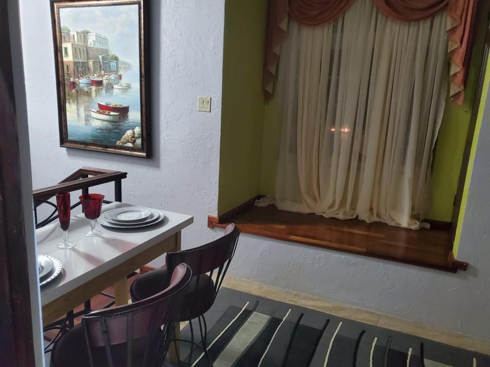 The Palms- Caribbean Estates -10 Minutes From The Beach- Gated Community Portmore Luaran gambar